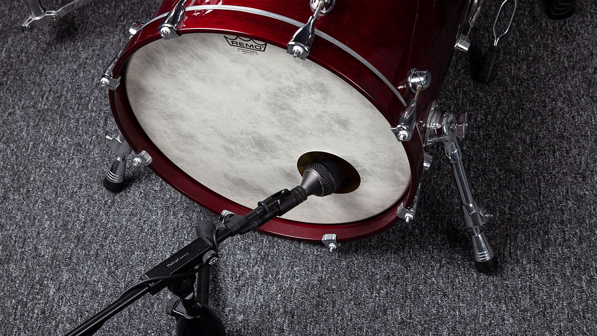 4055 In Kickdrum 45 Deg Angle Lr 1170X660 (1)