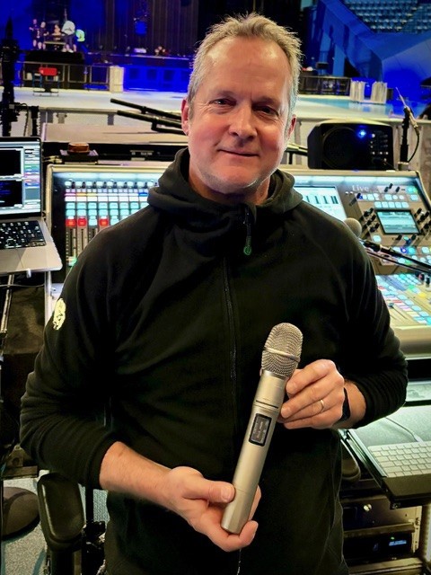 Lorde Tour Philip J Harvey FOH Engineer With DPA Dfacto 4018VL Vocal Microphone